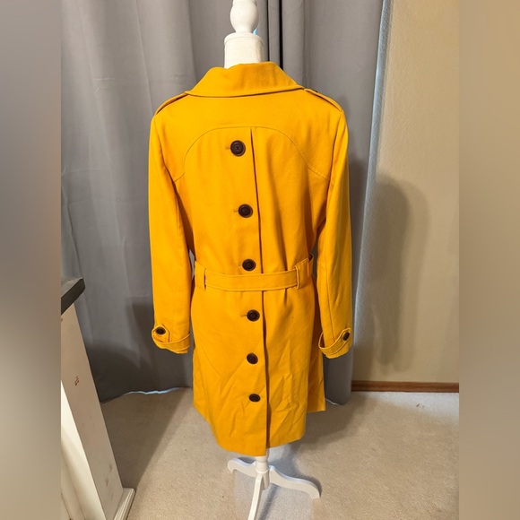 Gold/Yellow Trench w/back buttons by Via - Picture 3 of 5